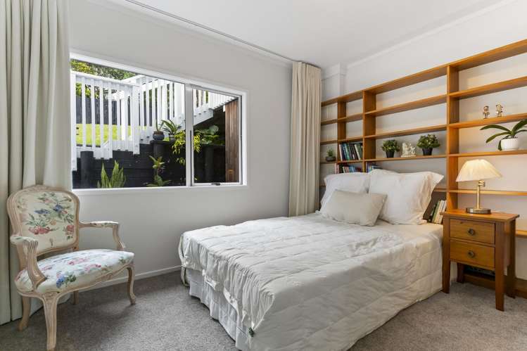25 Coromandel Crescent Mairangi Bay_22