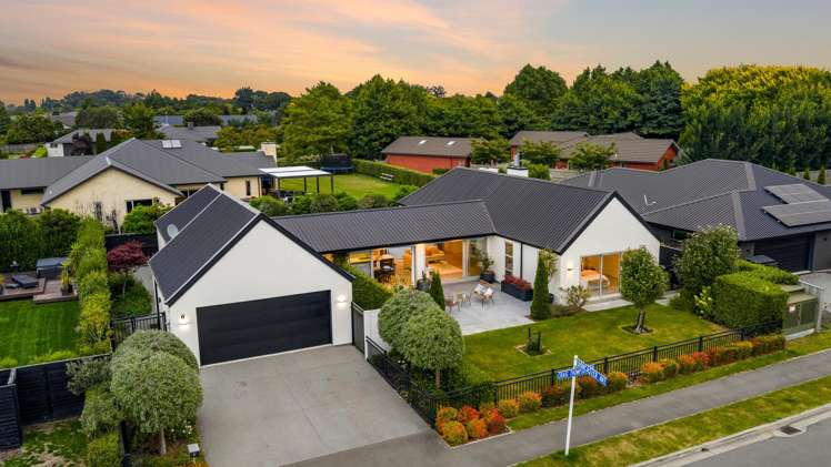 6 Craig Thompson Drive Lincoln_31