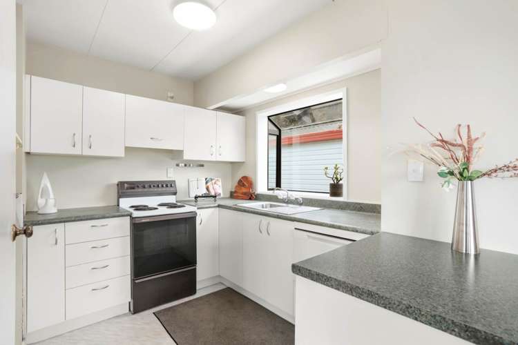 3/20 Woodward Avenue Mangere Bridge_9