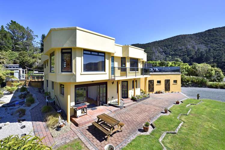 198 Elaine Bay Road Marlborough Sounds_1