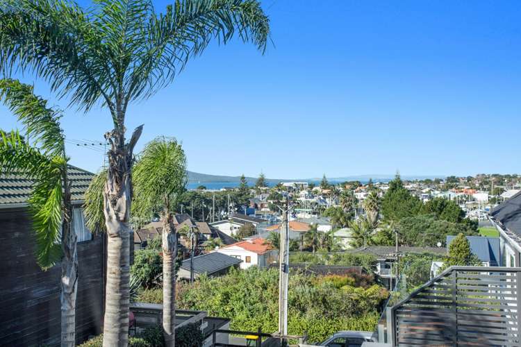 2/23 Commodore Parry Road Castor Bay_10