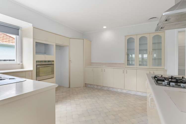 1 James Street Hamilton East_3