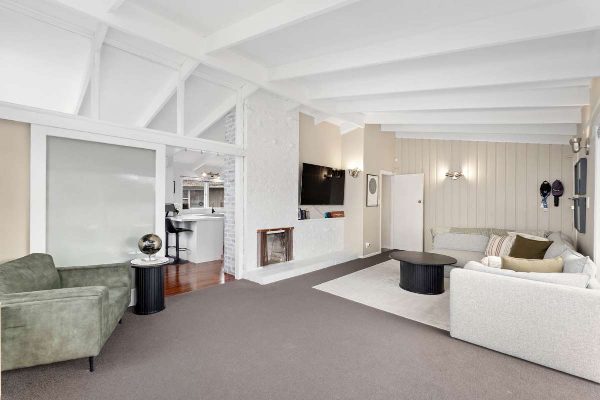 3 Crompton Road_4