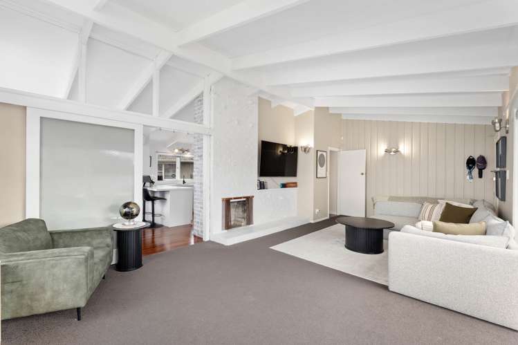 3 Crompton Road Massey_8
