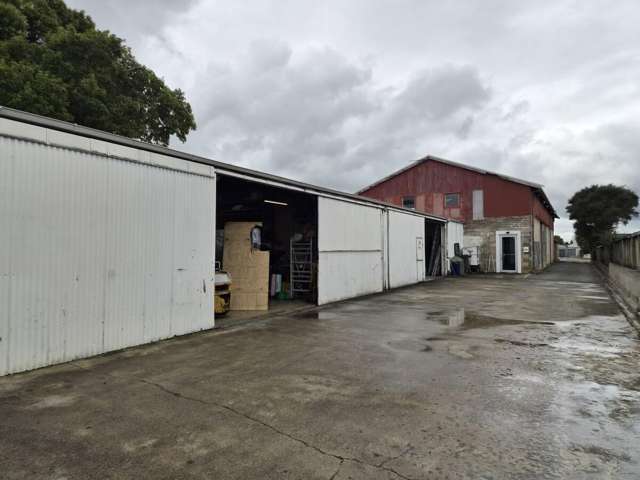 Affordable warehouse with office