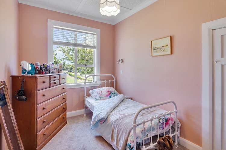 1397 Egmont Road Egmont Village_14