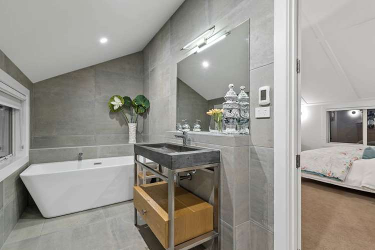 187 Okura River Road Okura_12