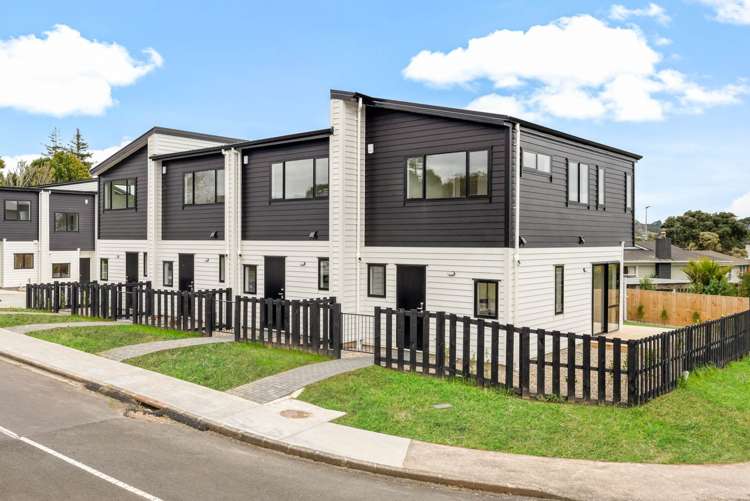 2/1 Kahikatea Place Ranui_3