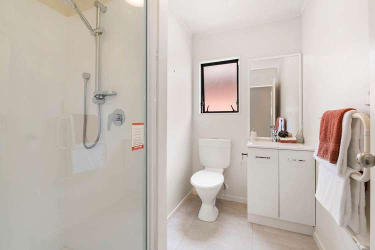 2/49 Selwyn Crescent Forrest Hill_14