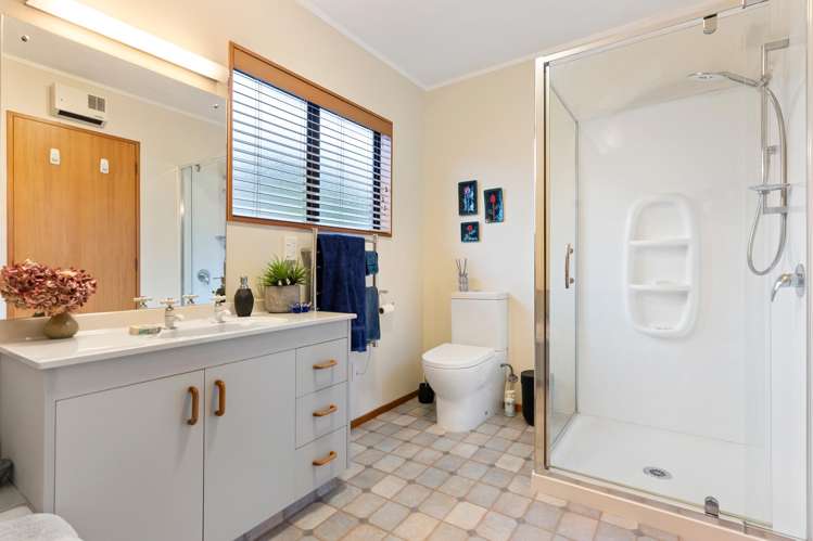 5 Henderson Street Karori_17