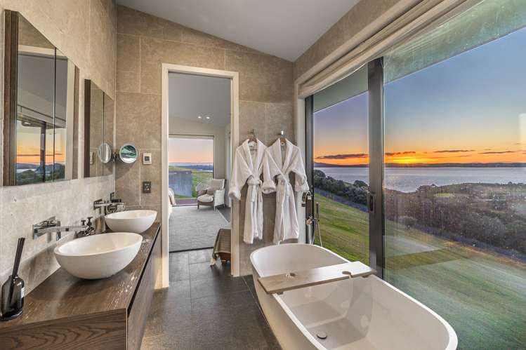62 Park Point Drive Waiheke Island_16
