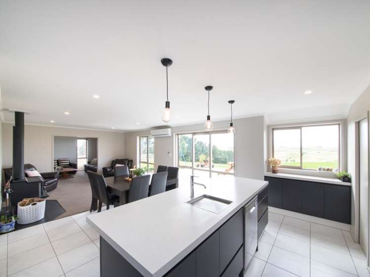 161 Mount Taylor Drive Feilding_20