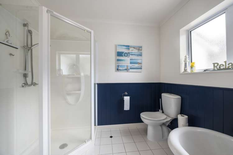 5 Hayward Rise Owhata_16