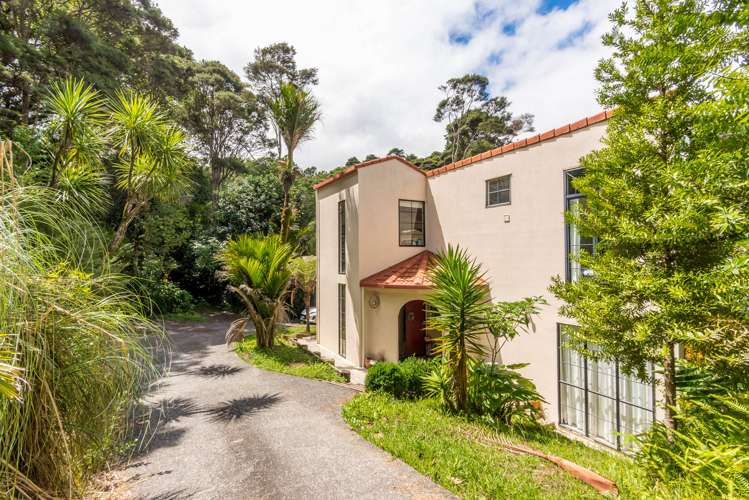 11 Woontons Lane Titirangi_12