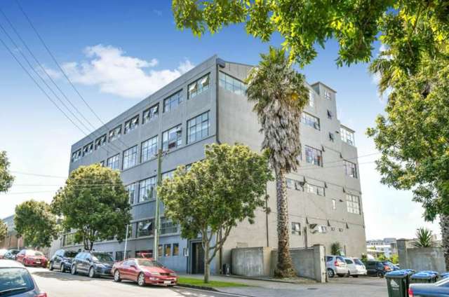 Studio - Mt Eden