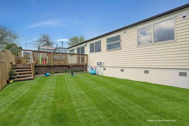 Modern, Private & Sun-Soaked Family Living