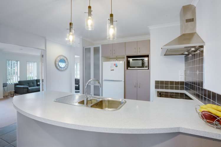 8 Ricardo Court Manurewa_9