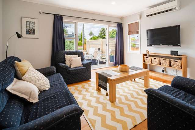 99 Roberts Road Te Atatu South_4