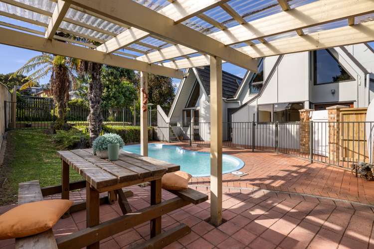 36 Jonathon Street Brookfield_13