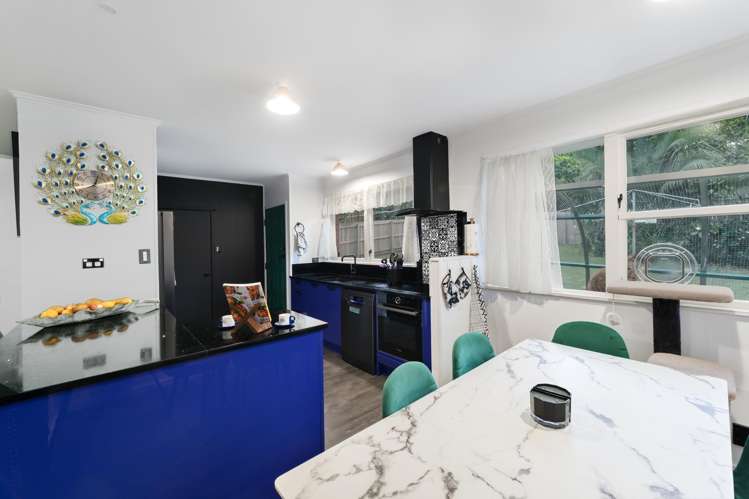 16 Thornlow Street Glendene_23