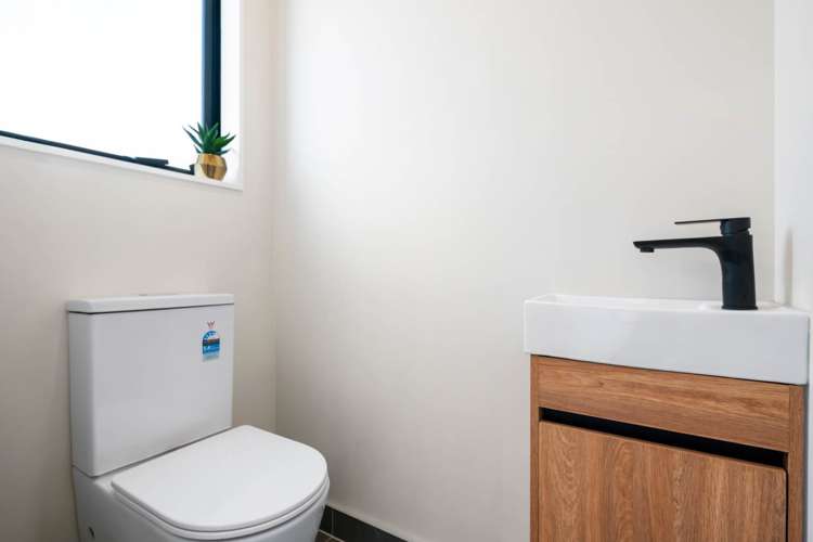 6 Greenbrier Street Westgate_22