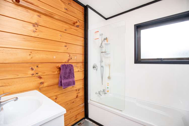 545 State Highway 25 Waitakaruru_19