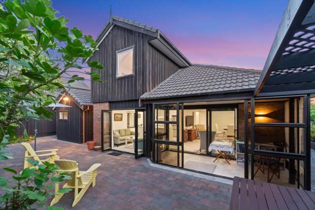 Sun-Drenched, Stylish & Spacious – The Ultimat...