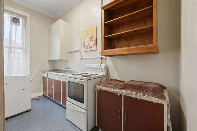 377 & 377A South Road Caversham_4