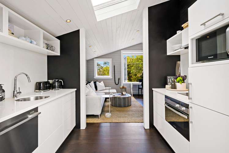 20 Seabreeze Road Narrow Neck_15