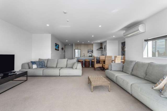 H1D/307 - 309 Harbour Road Ohope_4