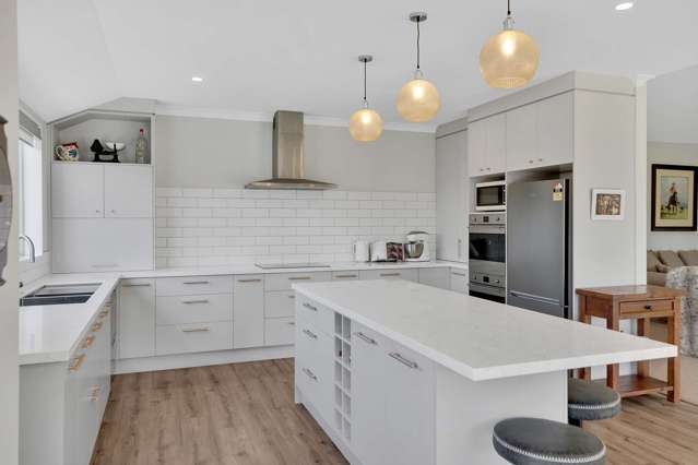 Have It All In Hunter Lane!