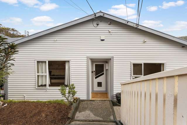 HOME & INCOME WITH SELF-CONTAINED STUDIO