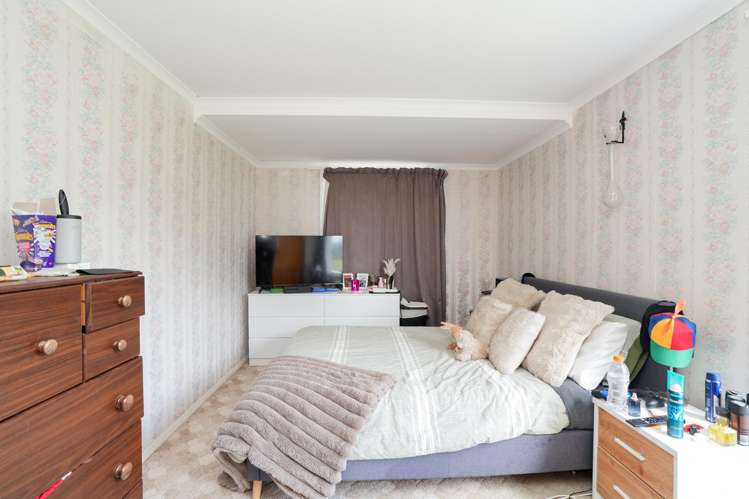 85 Cross Road Edendale_14