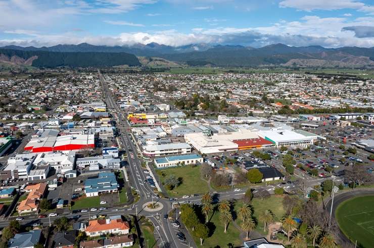 Where are Kiwis buying homes? Opes Partners economist Ed McKnight lists the regions that are benefiting most from the Auckland exodus. Video / OneRoof