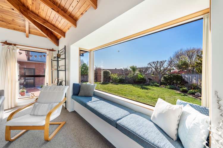 4 Squire Way Richmond_10