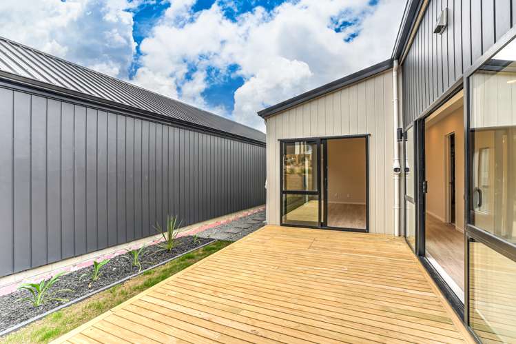 11 Horokaka Street Massey_21