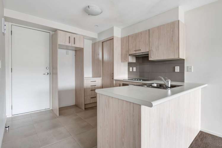 108/17 Link Crescent Stanmore Bay_4