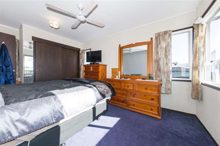 2/18 Matuhi Rise Henderson_19