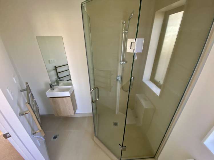 1/25 Vodanovich Road Te Atatu South_7