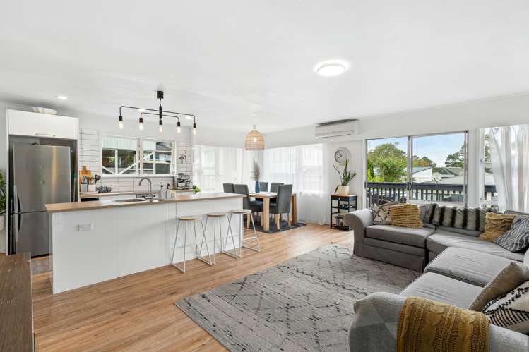 50 Zita Maria Drive Massey_3