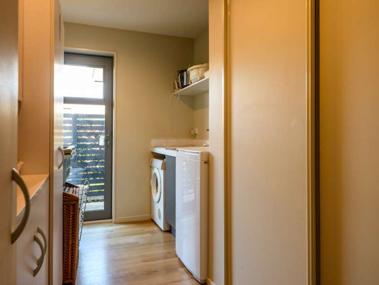 4 Balmoral Mews Springlands_26