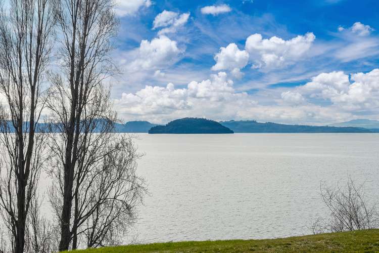 38 Rawhira Road Lake Taupo (East)_17