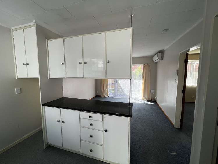 2/31 Islington Street Trentham_3