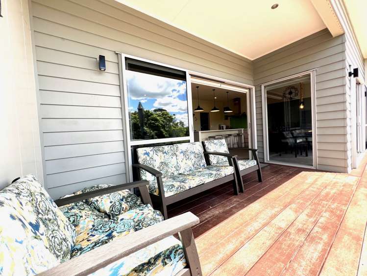 5c Sunshine Rise Raglan_62