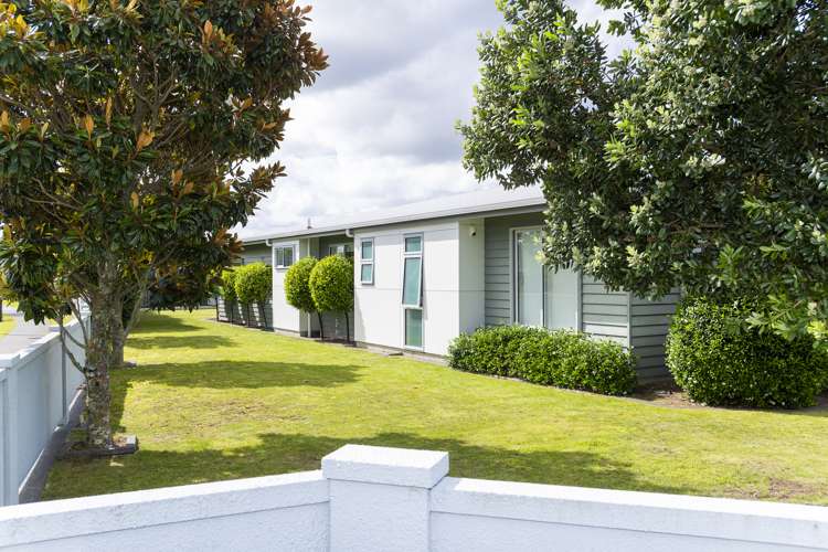 2 Fisher Place Lytton West_23