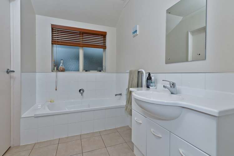 8 Kimshee Way Tuakau_18