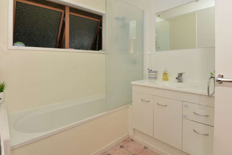 63 Raewyn Street Morningside_8