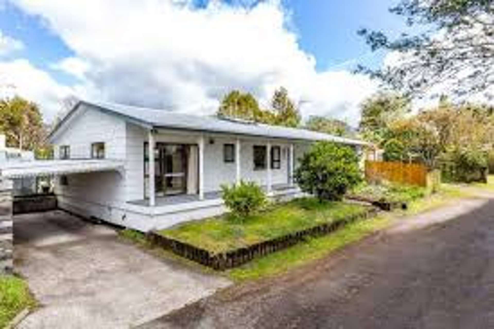 102 Taupahi Road 11211_0