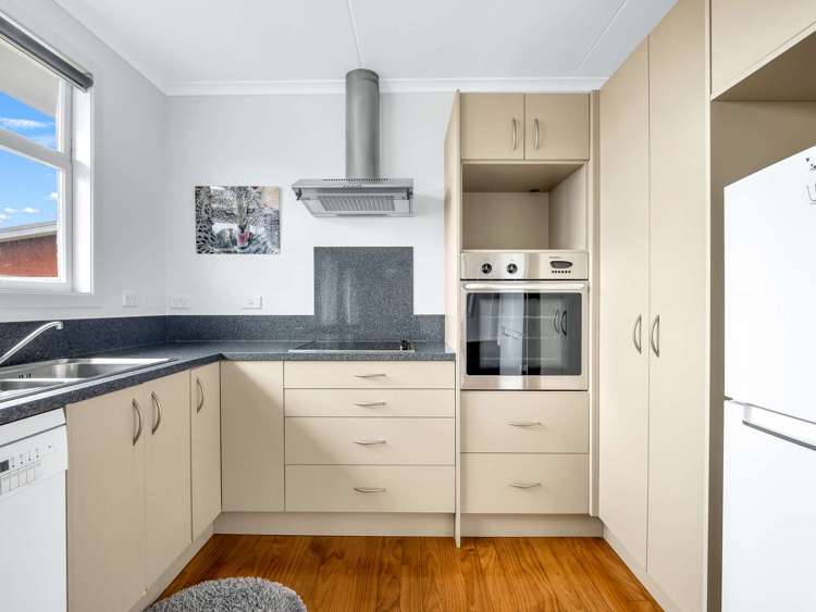 9 Norfolk Road Stanmore Bay_11