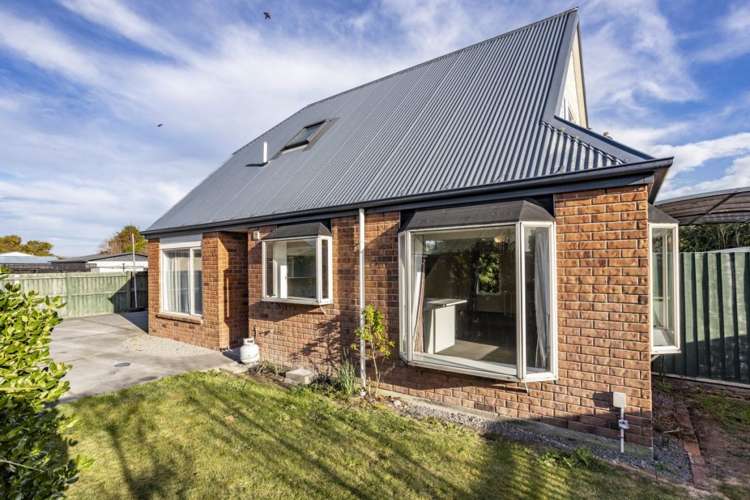 37 Farnborough Street_3